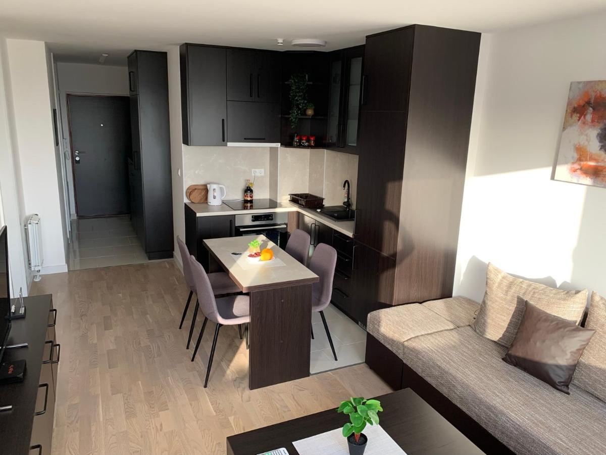 Apartman Jasmin - Blizu Panonskih Jezera I Centra Grada Tuzla Exterior foto