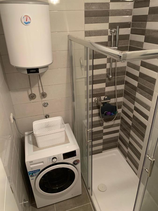 Apartman Jasmin - Blizu Panonskih Jezera I Centra Grada Tuzla Exterior foto
